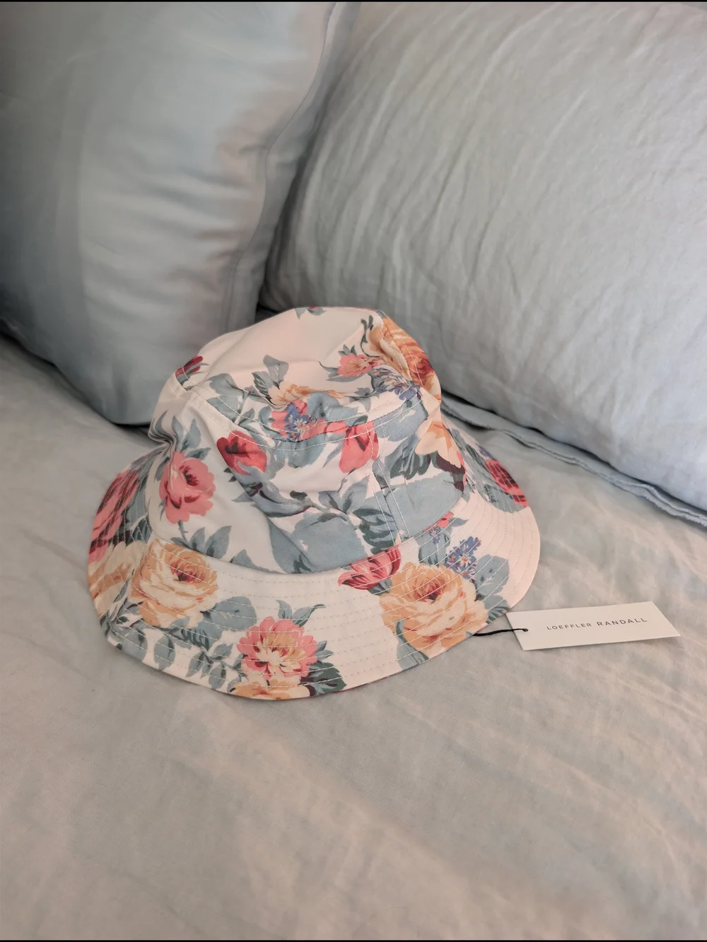 NWT Loeffler Randall Ivy Floral Bucket Hat White O/S